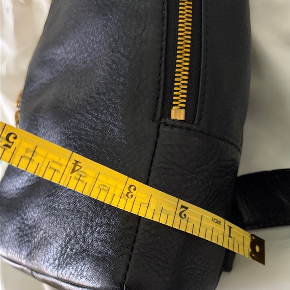 HOBO Black Leather Crossbody Sling with Gold-Tone Accents - Picture 4 of 8